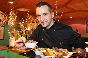Enjoy local delicacies at the restaurant of the 4-star hotel